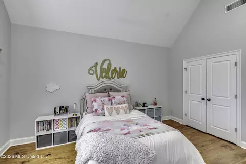 Bedroom - 415 Pilot Cir, Brandon, MS 39047 photo 5 of 13