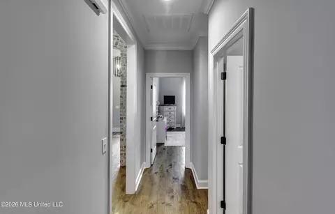 Entry Way - 415 Pilot Cir, Brandon, MS 39047 photo 2 of 2
