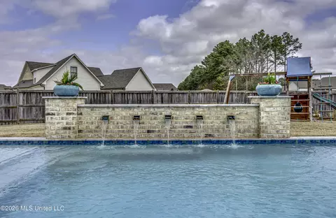 Exterior - 415 Pilot Cir, Brandon, MS 39047 photo 10 of 16