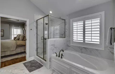 Bath - 415 Pilot Cir, Brandon, MS 39047 photo 6 of 7