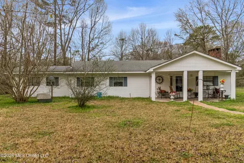73 Rouse Rd, Hattiesburg, MS 39401