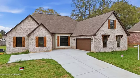 11973 Live Oak Cv, Gulfport, MS 39503