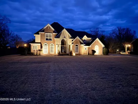 109 Bayou Rd, Greenville, MS 38701