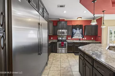 Kitchen - 62 John Ramsey Rd, Wiggins, MS 39577 photo 3 of 5
