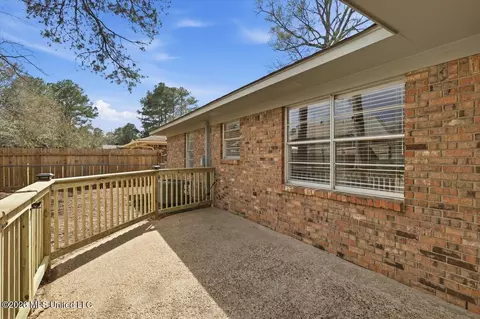 Exterior - 464 Robert Michael Dr, Pearl, MS 39208 photo 4 of 7