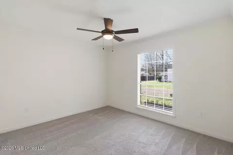 Bedroom - 464 Robert Michael Dr, Pearl, MS 39208 photo 3 of 4