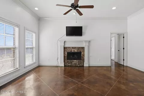 Living - 112 Britton Cir, Flowood, MS 39232 photo 3 of 3