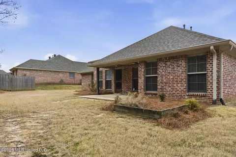 Exterior - 112 Britton Cir, Flowood, MS 39232 photo 4 of 4