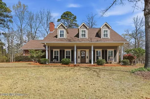 300 Cypress Creek Rd, Brandon, MS 39047