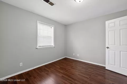 Bedroom - 169 Thousand Oaks Cir, Jackson, MS 39212 photo 6 of 6