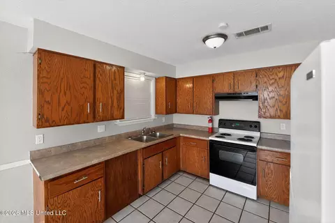 Other - 169 Thousand Oaks Cir, Jackson, MS 39212 photo 3 of 11