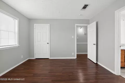 Bedroom - 169 Thousand Oaks Cir, Jackson, MS 39212 photo 1 of 6