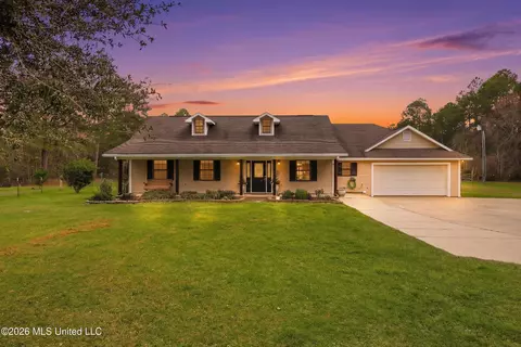 14309 Parker Rd, Biloxi, MS 39532