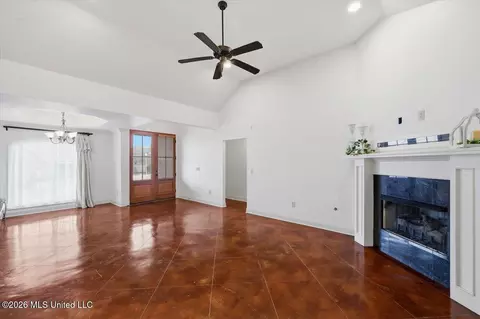 Living - 144 Britton Cir, Flowood, MS 39232 photo 3 of 4