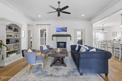 Living - 109 Bridgewater Loop, Madison, MS 39110 photo 2 of 2