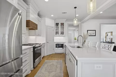 Kitchen - 109 Bridgewater Loop, Madison, MS 39110 photo 4 of 7