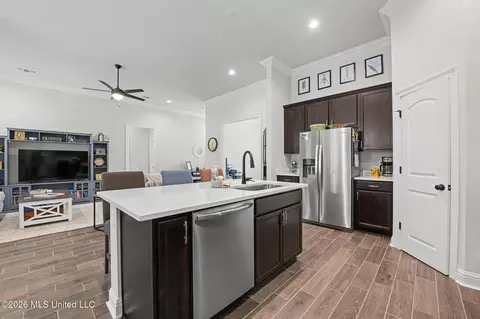 Kitchen - 15562 Soaring Loop, Gulfport, MS 39503 photo 3 of 4