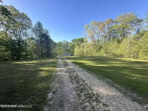 1660 Askew Rd, Edwards, MS 39066 photo 2