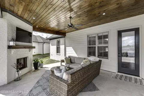 Exterior - 200 Herons Bay Cir, Madison, MS 39110 photo 6 of 12