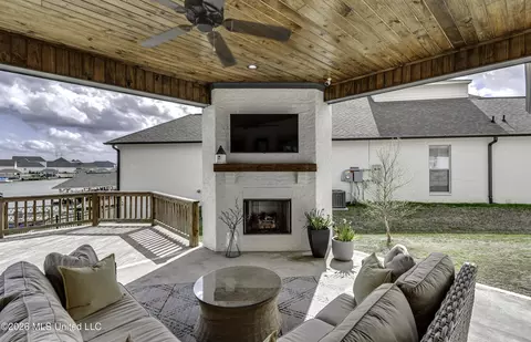 Exterior - 200 Herons Bay Cir, Madison, MS 39110 photo 7 of 12