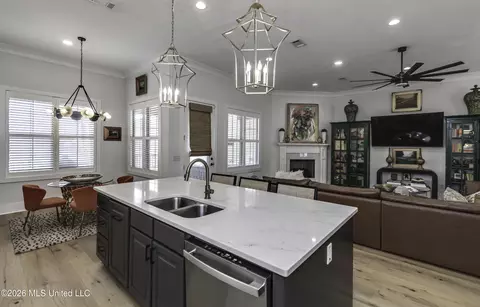 Kitchen - 200 Herons Bay Cir, Madison, MS 39110 photo 2 of 7