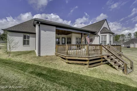 Exterior - 200 Herons Bay Cir, Madison, MS 39110 photo 9 of 12