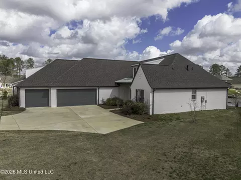 Exterior - 200 Herons Bay Cir, Madison, MS 39110 photo 2 of 12