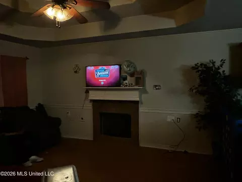 Living - 504 Parker Dr, Byram, MS 39272 photo 1 of 3