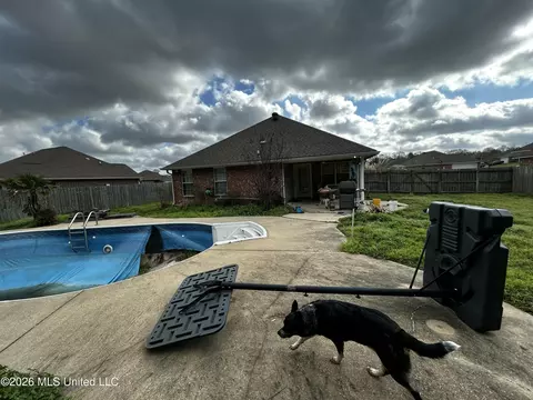 Exterior - 504 Parker Dr, Byram, MS 39272 photo 11 of 15