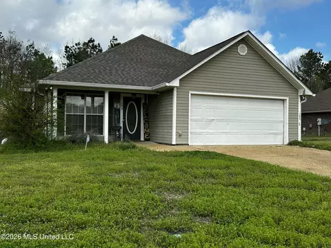 504 Parker Dr, Byram, MS 39272