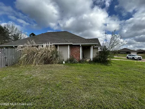 Exterior - 504 Parker Dr, Byram, MS 39272 photo 5 of 15