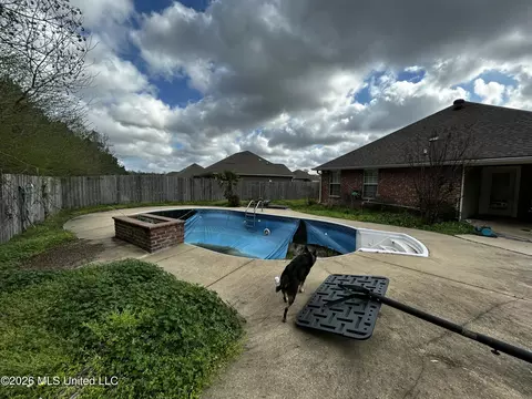 Exterior - 504 Parker Dr, Byram, MS 39272 photo 12 of 15