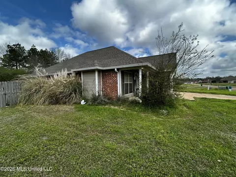 Exterior - 504 Parker Dr, Byram, MS 39272 photo 6 of 15