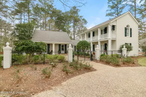 100 W Canebrake Blvd, Hattiesburg, MS 39402
