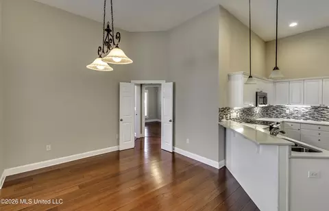 Dining - 610 Independence Blvd, Flowood, MS 39232 photo 2 of 2