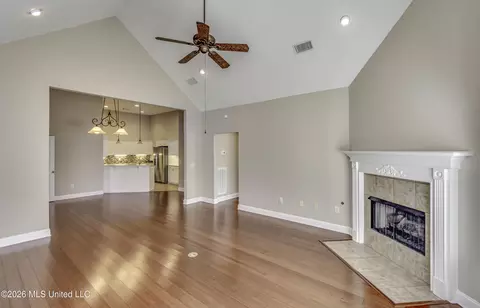 Living - 610 Independence Blvd, Flowood, MS 39232 photo 3 of 6