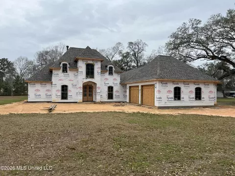 4 Lancair Dr, Picayune, MS 39466