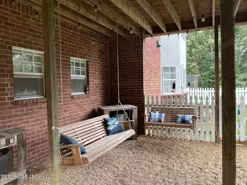 Exterior - 307 Warwick Rd, Clinton, MS 39056 photo 7 of 9