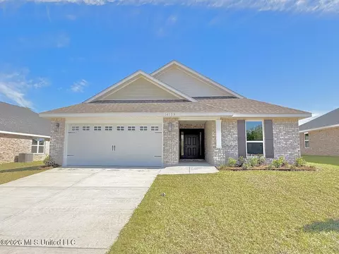 14159 Hartland Dr, Gulfport, MS 39503