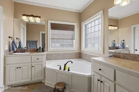 812 Jason Cv, Brandon, MS 39047 photo 8