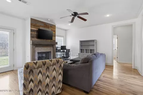 812 Jason Cv, Brandon, MS 39047 photo 4