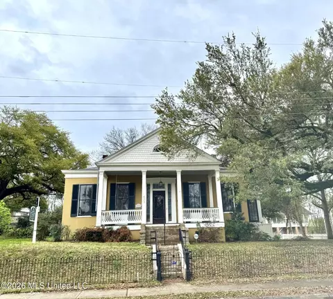 403 N Union St, Natchez, MS 39120
