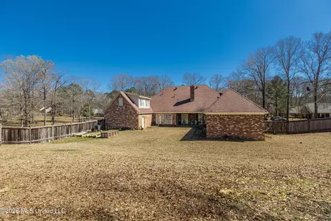 Exterior - 122 Windsor Blvd, Brandon, MS 39042 photo 12 of 20