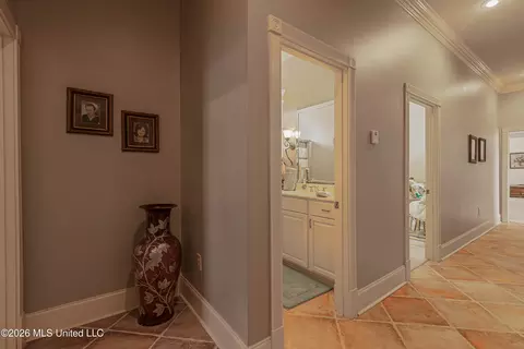 Entry Way - 122 Windsor Blvd, Brandon, MS 39042 photo 5 of 8