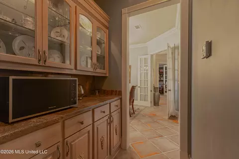 Entry Way - 122 Windsor Blvd, Brandon, MS 39042 photo 3 of 8