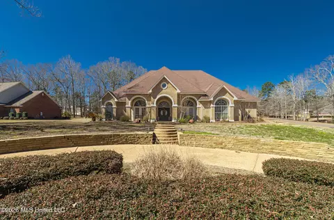 Exterior - 122 Windsor Blvd, Brandon, MS 39042 photo 2 of 20