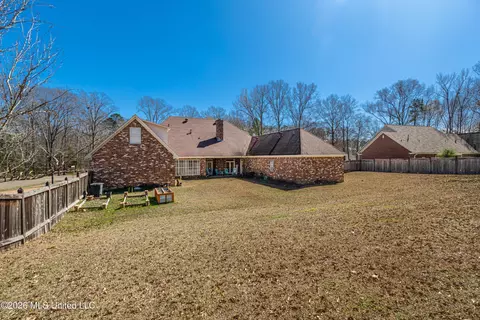 Exterior - 122 Windsor Blvd, Brandon, MS 39042 photo 11 of 20