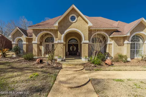 Exterior - 122 Windsor Blvd, Brandon, MS 39042 photo 6 of 20