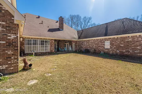 Exterior - 122 Windsor Blvd, Brandon, MS 39042 photo 14 of 20