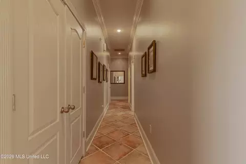 Entry Way - 122 Windsor Blvd, Brandon, MS 39042 photo 6 of 8